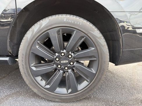 Used 2023 Lincoln Navigator L Reserve AWD/4WD image 8