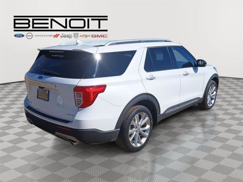 Used 2022 Ford Explorer Platinum w/ Technology Package image 5