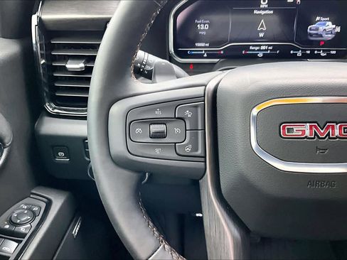 Used 2024 GMC Sierra 1500 AT4 w/ Technology Package AWD/4WD image 24