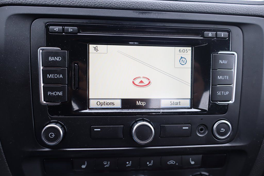 Used 2013 Volkswagen Jetta GLI Autobahn FWD image 26