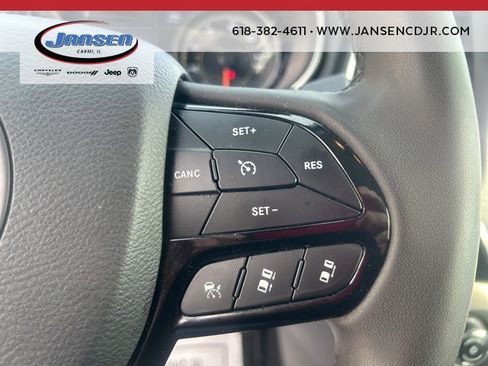 Used 2023 Jeep Cherokee Altitude Lux image 14