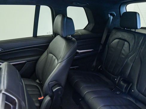 Used 2020 BMW X7 xDrive40i w/ M Sport Package image 22