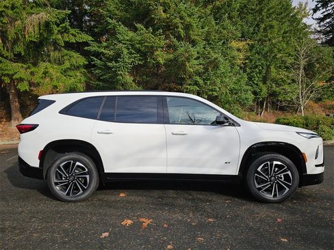 New 2026 Buick Enclave Sport Touring image 8