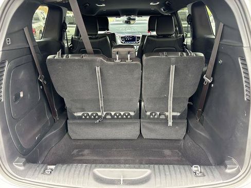 Used 2023 Chrysler Pacifica Touring-L w/ S Appearance Package FWD image 15