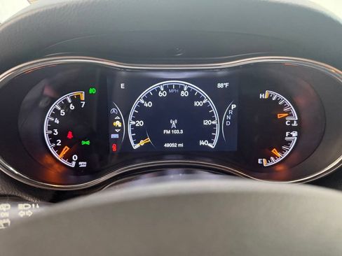 Used 2022 Jeep Grand Cherokee Laredo X AWD/4WD image 21