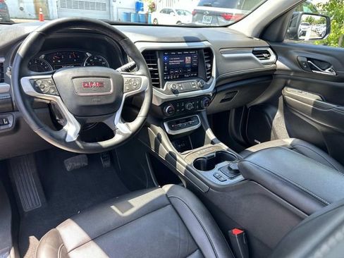 Used 2023 GMC Acadia SLT w/ Preferred Package AWD/4WD image 25