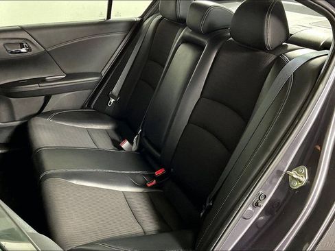 Used 2016 Honda Accord Sport image 25