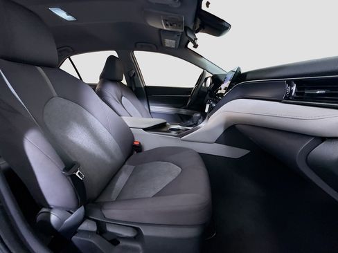 Used 2023 Toyota Camry LE FWD image 28