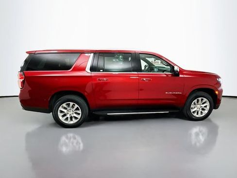 Used 2024 Chevrolet Suburban Premier AWD/4WD image 10