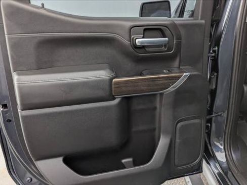 Used 2020 Chevrolet Silverado 1500 LT Trail Boss AWD/4WD image 16