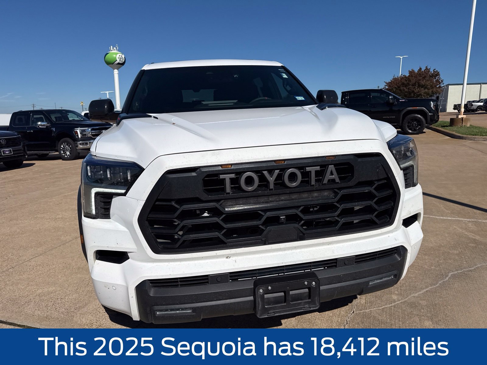 Used 2025 Toyota Sequoia TRD Pro AWD/4WD image 2