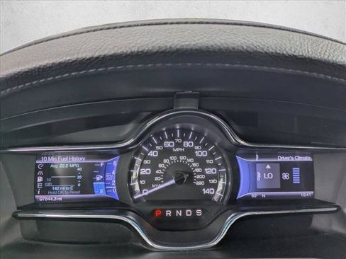 Used 2013 Lincoln MKS AWD image 10