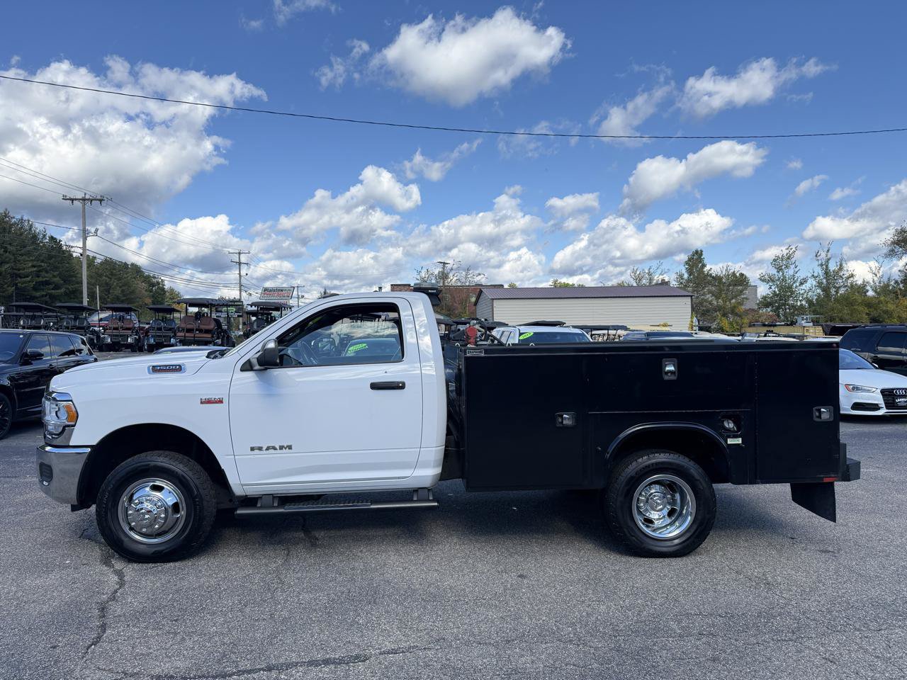 Used 2021 RAM 3500 Tradesman w/ Chrome Appearance Group AWD/4WD image 4