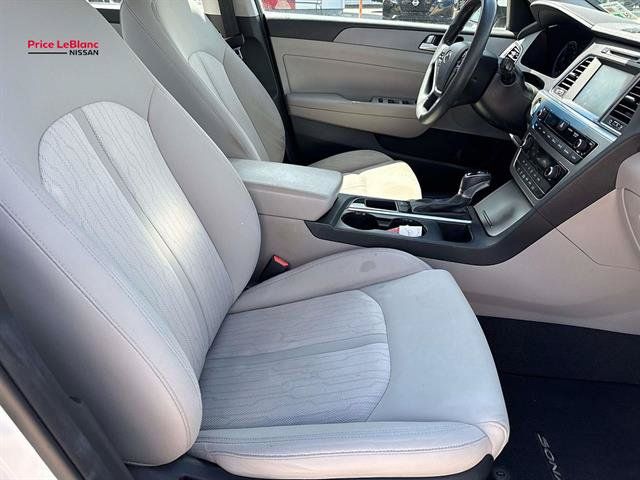 Used 2017 Hyundai Sonata SE FWD image 10