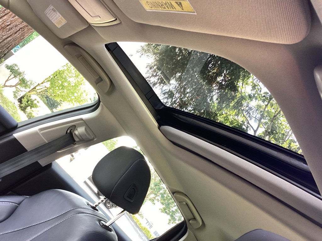 Used 2023 Acura TLX w/ Technology Package FWD image 4