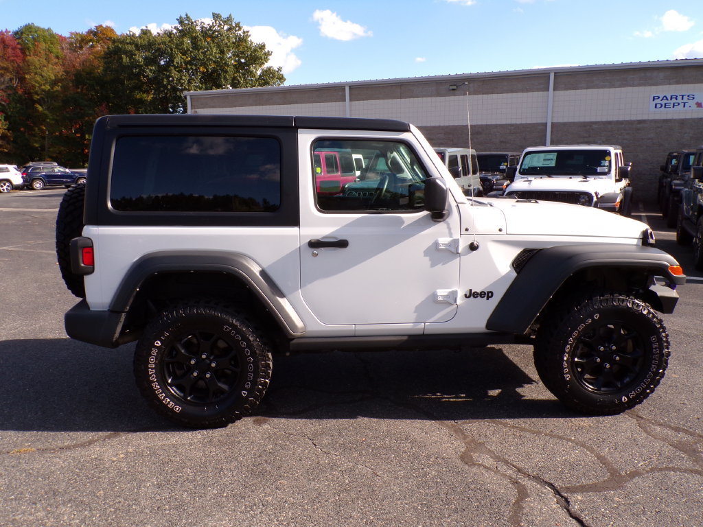 Used 2021 Jeep Wrangler Sport AWD/4WD image 11