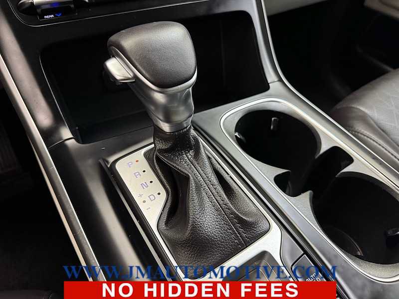 Used 2024 Kia Carnival LX FWD image 34