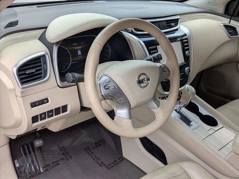 Used 2017 Nissan Murano SL image 10