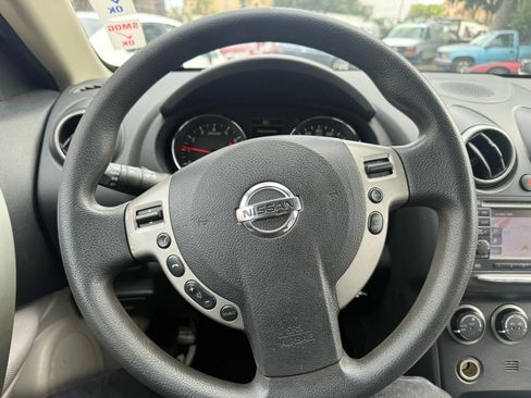 Used 2012 Nissan Rogue SV w/ Premium Pkg image 12