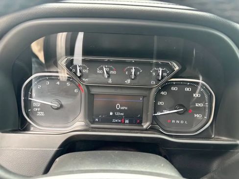 Used 2021 GMC Sierra 1500 Elevation w/ X31 Off-Road Package AWD/4WD image 15