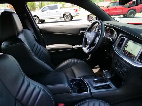 Used 2018 Dodge Charger SRT Hellcat RWD image 43
