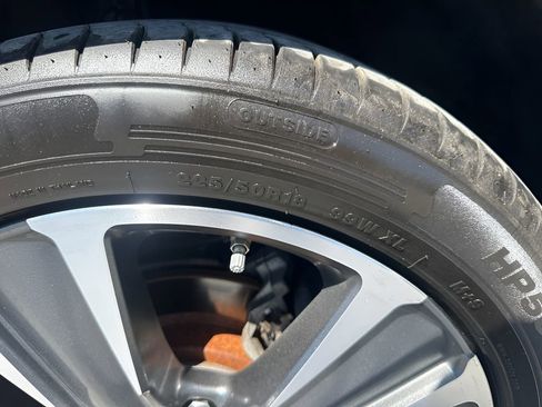 Used 2019 Lexus UX 200 w/ Premium Package image 30