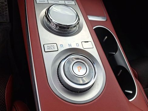 Used 2024 Genesis GV70 2.5T w/ Sport Prestige Package image 16