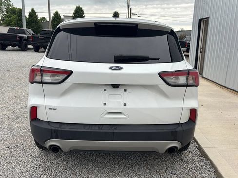 Used 2021 Ford Escape SE FWD image 4
