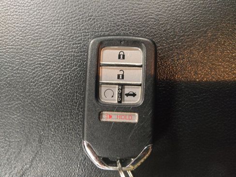 Used 2018 Honda Accord Sport image 32
