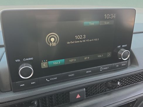 Used 2025 Honda CR-V Sport image 29
