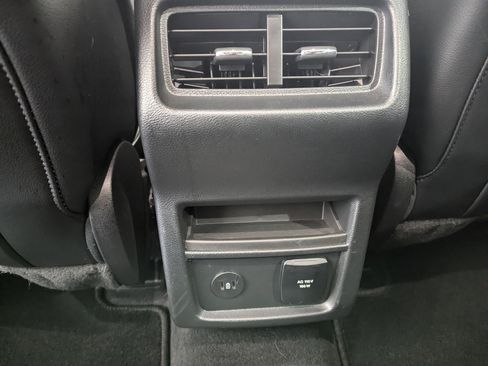 Used 2024 Ford Edge SEL w/ Convenience Package image 12