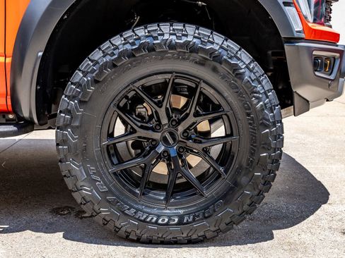 Used 2021 Ford F150 Raptor w/ Raptor 37 Performance Package AWD/4WD image 12