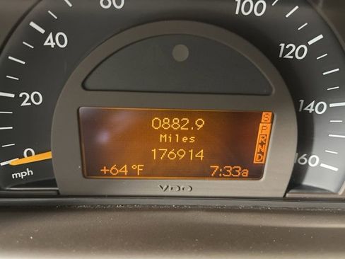 Used 2004 Mercedes-Benz C 240 4MATIC Wagon image 27