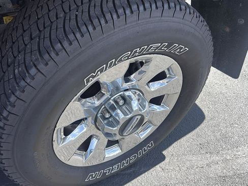 Used 2019 Ford F350 Lariat w/ Lariat Ultimate Package AWD/4WD image 31