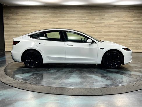 Used 2025 Tesla Model 3 Long Range RWD image 25