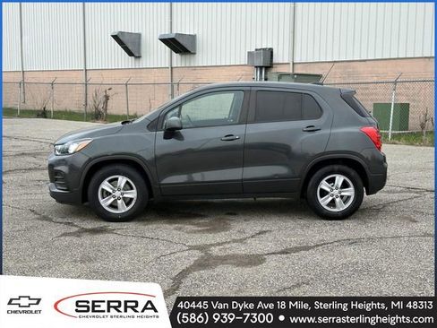 Used 2019 Chevrolet Trax LS w/ Tint and Cruise Package FWD image 2