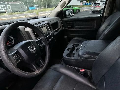 Used 2017 RAM 1500 Express AWD/4WD image 7