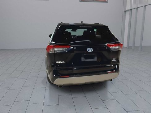 Used 2023 Toyota RAV4 SE w/ Convenience Package AWD/4WD image 7