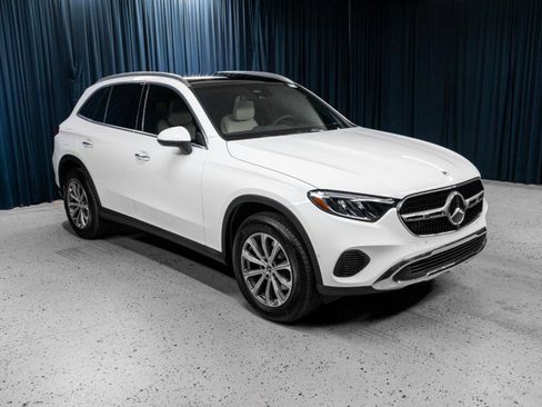 Certified 2026 Mercedes-Benz GLC 300 4MATIC image 3