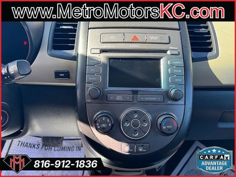 Used 2013 Kia Soul ! FWD image 25