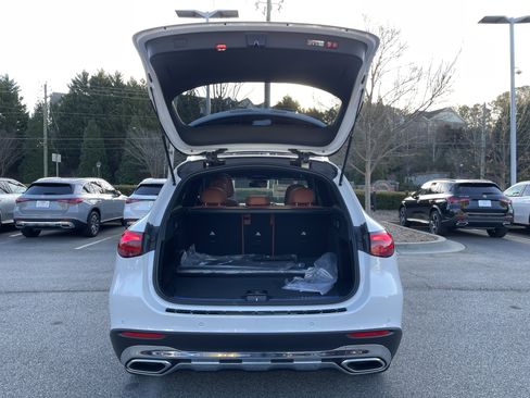New 2026 Mercedes-Benz GLC 300 image 8