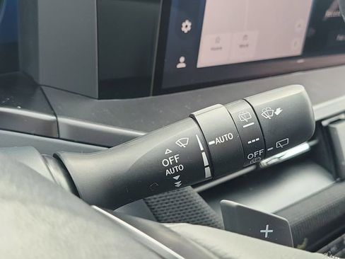 New 2026 Subaru Outback Limited AWD/4WD image 24