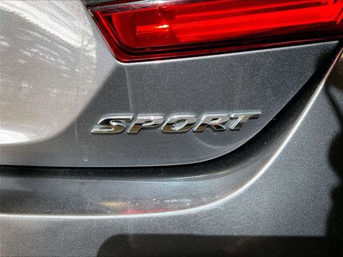 Used 2018 Honda Accord Sport image 29