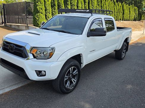 Used 2012 Toyota Tacoma 4x4 Double Cab w/ TRD Sport Pkg image 1