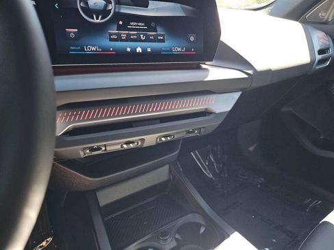 Used 2025 BMW 228i xDrive AWD/4WD image 29