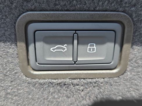 New 2026 Audi S8 image 13