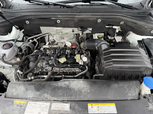 Used 2024 Volkswagen Atlas SE AWD/4WD image 32