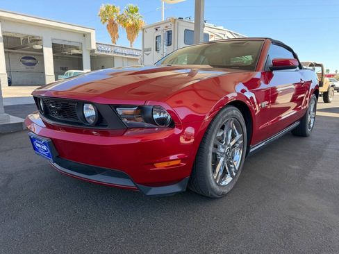 Used 2010 Ford Mustang GT RWD image 3