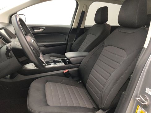 Used 2020 Ford Edge SE FWD image 17