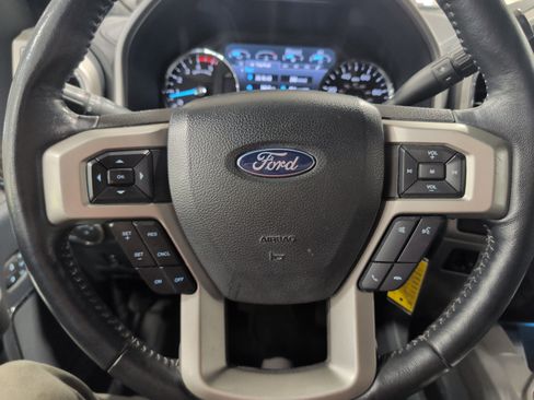 Used 2022 Ford F250 Lariat w/ Tremor Off-Road Package AWD/4WD image 11